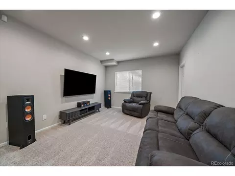 9094 E 58th Dr, Denver, CO 80238 photo 27