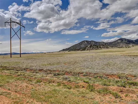 9809 Clear Creek Rd, Lake George, CO 80827
