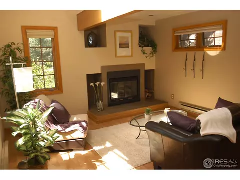 4651 Macarthur Ln, Boulder, CO 80303 photo 4