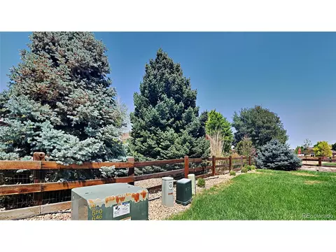 24305 E 4th Dr, Aurora, CO 80018 photo 3