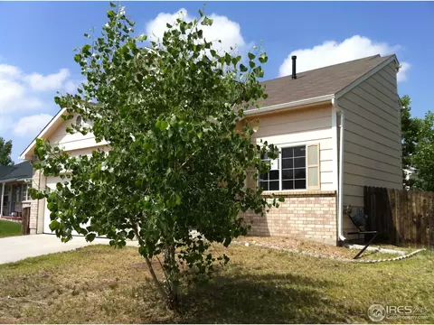 5265 Eagle St, Denver, CO 80239 photo 2