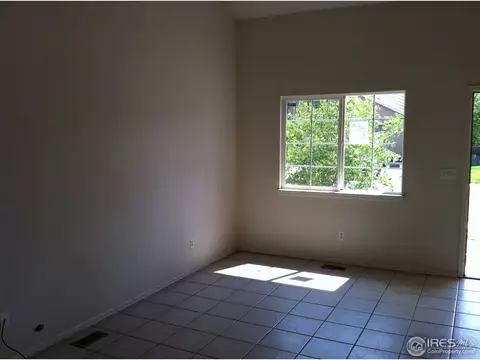 5265 Eagle St, Denver, CO 80239 photo 4