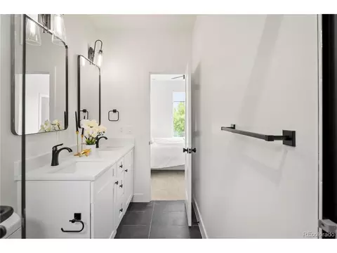 4707 E Iliff Ave, Denver, CO 80222 photo 4