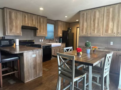 208 Street B, Evans, CO 80620 photo 3