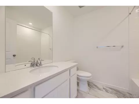 525 Bennett Ave, Bennett, CO 80102 photo 5