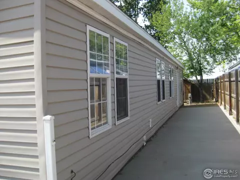 1016 Macdavidson Cir, Dacono, CO 80514 photo 5