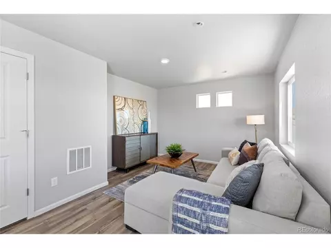 22043 E 38th Pl, Aurora, CO 80019 photo 17