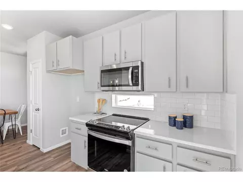 22043 E 38th Pl, Aurora, CO 80019 photo 5