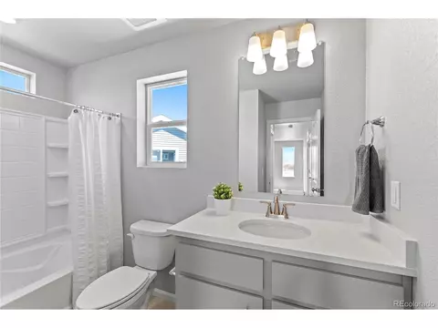 22043 E 38th Pl, Aurora, CO 80019 photo 25