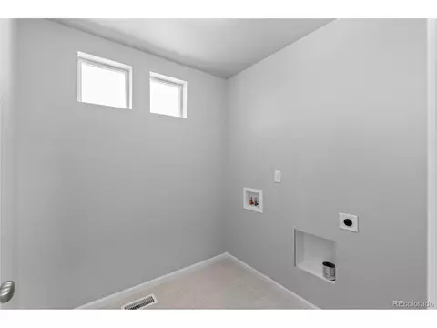 22043 E 38th Pl, Aurora, CO 80019 photo 26