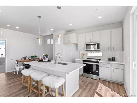 22043 E 38th Pl, Aurora, CO 80019 photo 6
