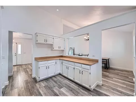 18347 E Nassau Dr, Aurora, CO 80013 photo 9