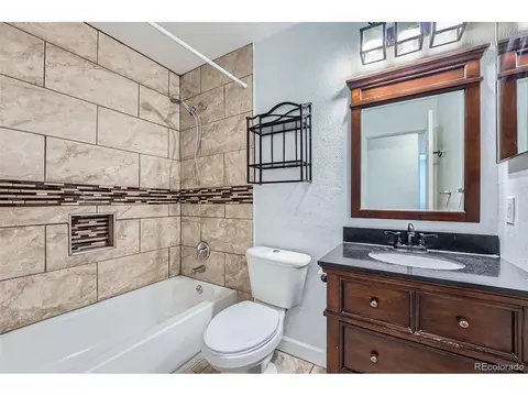 18347 E Nassau Dr, Aurora, CO 80013 photo 18