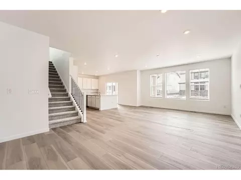 24756 Evans Dr, Aurora, CO 80018 photo 3