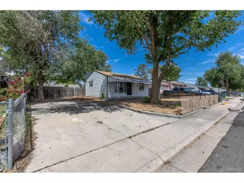 7855 Newport St, Commerce City, CO 80022