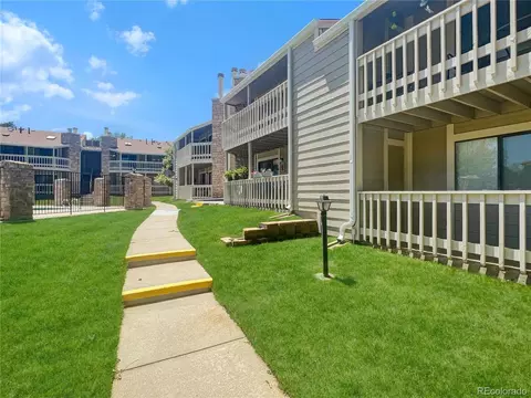 8225 Fairmount Dr #3-206, Denver, CO 80247