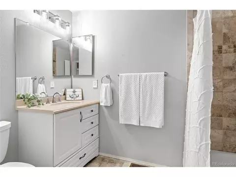 Bath - 8417 Everett Way #B, Arvada, CO 80005 photo 2 of 2
