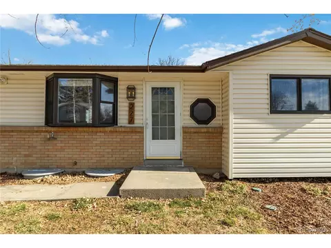 227 Olympus Cir, Lone Tree, CO 80124
