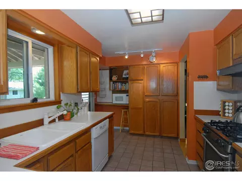 4870 Fairlawn Ct, Boulder, CO 80301 photo 6