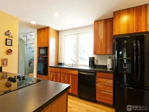 801 Crescent Dr, Boulder, CO 80303 photo 4