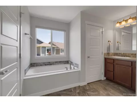 8153 Eagle Dr, Greeley, CO 80634 photo 20