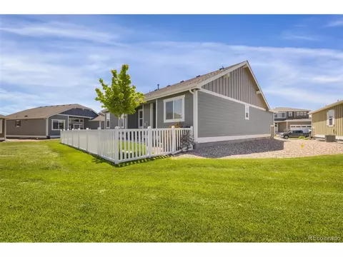 8153 Eagle Dr, Greeley, CO 80634 photo 3