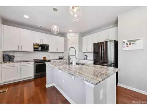 76 N Ider St, Aurora, CO 80018 photo 4