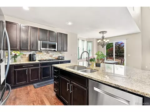 Kitchen - 25481 E Ottawa Dr, Aurora, CO 80016 photo 2 of 5