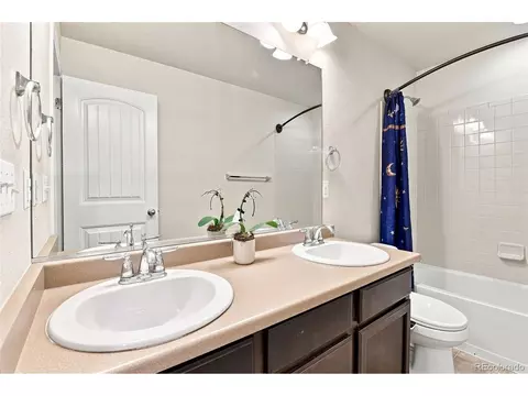 Bath - 25481 E Ottawa Dr, Aurora, CO 80016 photo 4 of 5