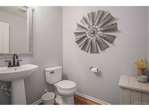 8052 E 49th Pl, Denver, CO 80238 photo 11