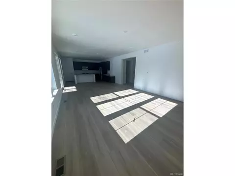 24754 E Pacific Pl, Aurora, CO 80018 photo 3