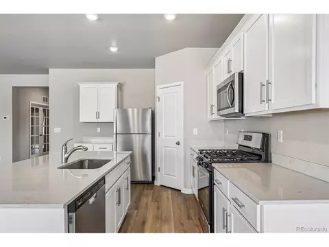 Kitchen - 964 Cascade Falls St, Severance, CO 80550 photo 2 of 4