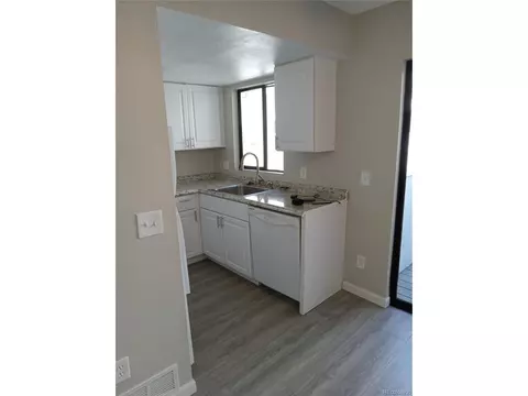 11660 E Bayaud Dr, Aurora, CO 80012 photo 4