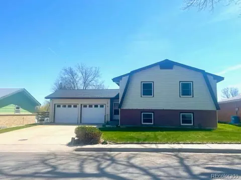 1018 Lincoln St, Wray, CO 80758