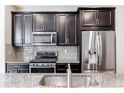 11259 E 25th Dr, Aurora, CO 80010 photo 5