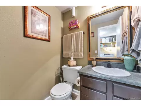 Bath - 15074 E Bails Pl, Aurora, CO 80012 photo 2 of 3