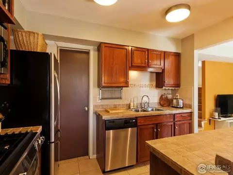 277 E 4th Ave, Longmont, CO 80504 photo 5