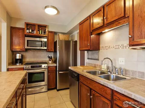 277 E 4th Ave, Longmont, CO 80504 photo 4