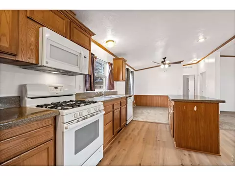 3324 Coyote Ln, Evans, CO 80620 photo 5