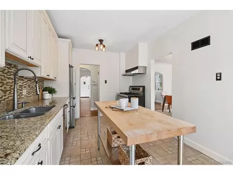 Kitchen - 5815 E 6th Avenue Pkwy, Denver, CO 80220 photo 3 of 4