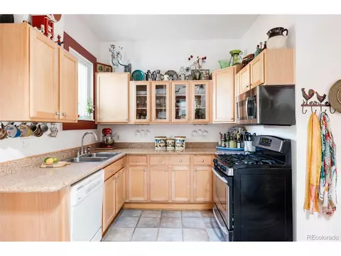 907 E 23rd Ave, Denver, CO 80205 photo 14
