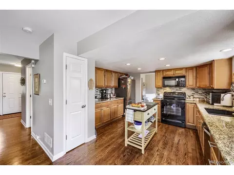 Kitchen - 20577 E Shefield Ct, Parker, CO 80138 photo 2 of 2