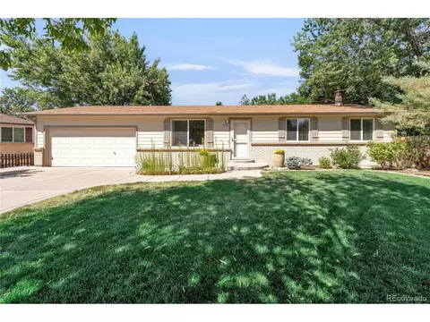 15569 E Brown Pl, Aurora, CO 80013 photo 2