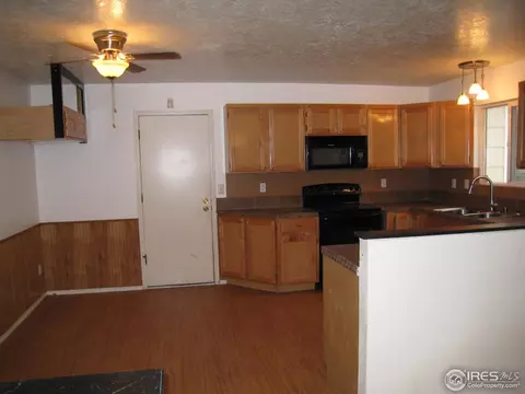 2220 Ash Ave, Greeley, CO 80631 photo 2