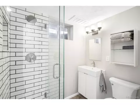 Bath - 5395 E Custer Pl, Denver, CO 80246 photo 2 of 2