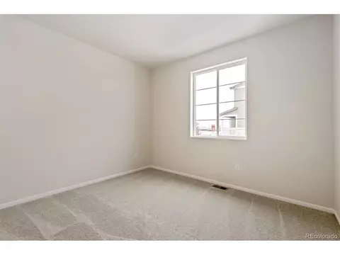 27666 E Byers Pl, Aurora, CO 80018 photo 7