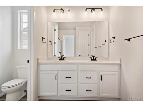 27666 E Byers Pl, Aurora, CO 80018 photo 15