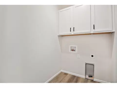 27666 E Byers Pl, Aurora, CO 80018 photo 6