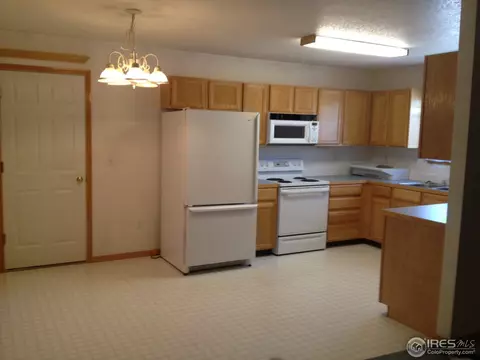 3019 39th Ave, Evans, CO 80620 photo 4
