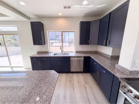 Kitchen - 19036 Randolph Pl, Denver, CO 80249 photo 2 of 3